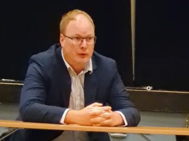 Film: Möte med politiker i Husby